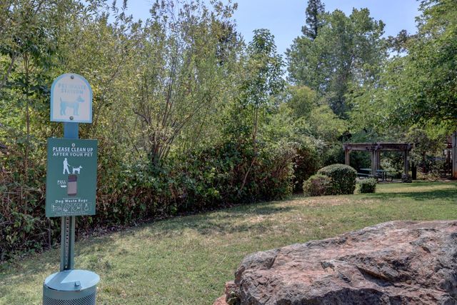 561 Silkwood Dr, Auburn, CA 95603