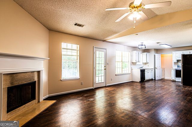 102 Honey Lane, Mcdonough, GA 30252