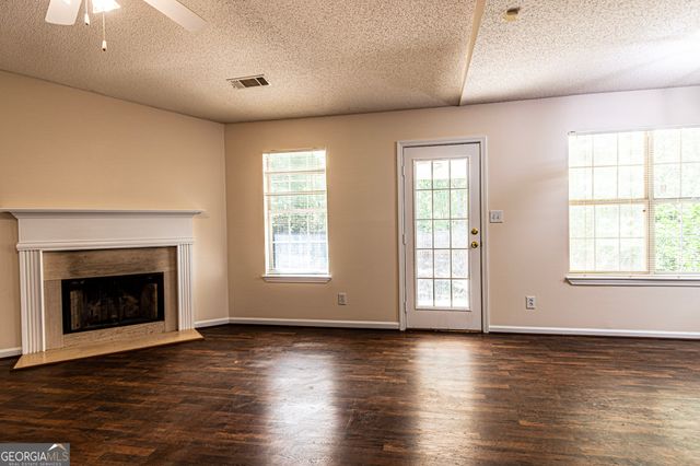 102 Honey Lane, Mcdonough, GA 30252