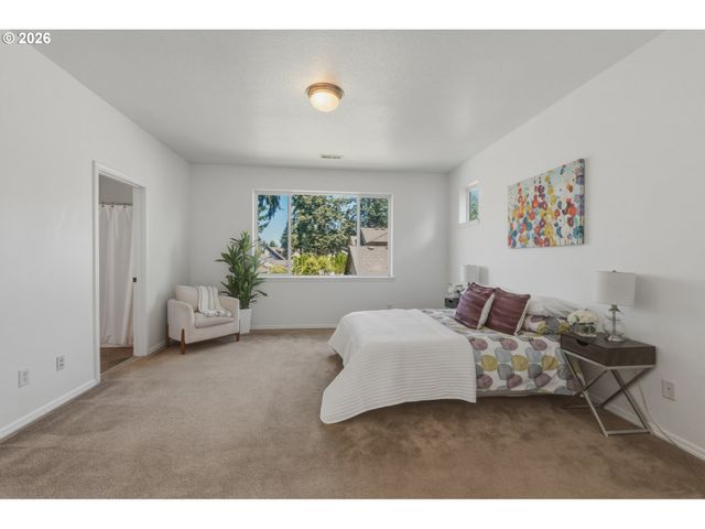 11812 Se HANNAH Ln, Portland, OR 97266