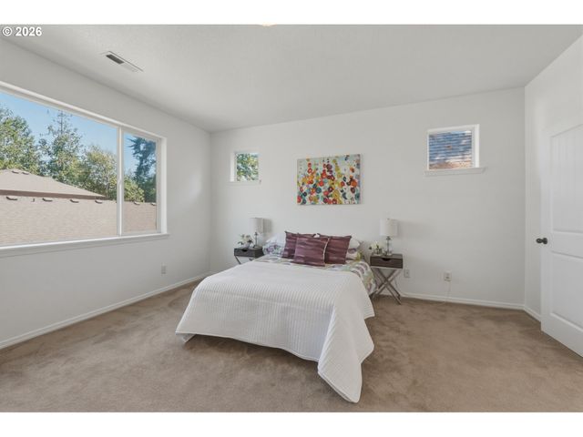 11812 Se HANNAH Ln, Portland, OR 97266