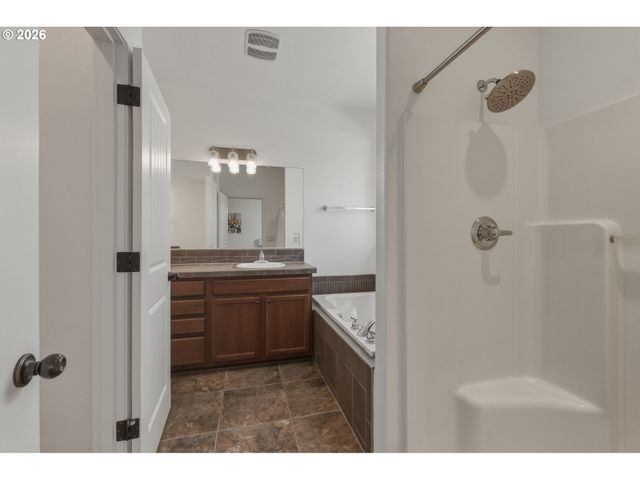 11812 Se HANNAH Ln, Portland, OR 97266