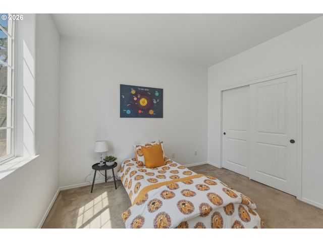 11812 Se HANNAH Ln, Portland, OR 97266
