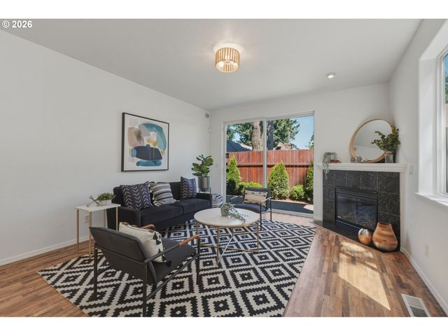 11812 Se HANNAH Ln, Portland, OR 97266