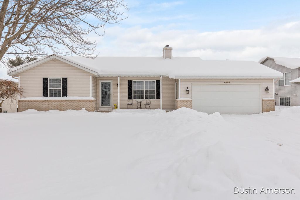 6258 Plainview Drive, Hudsonville, MI 49426