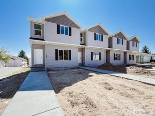1276 Bingham Avenue, Idaho Falls, ID 83404