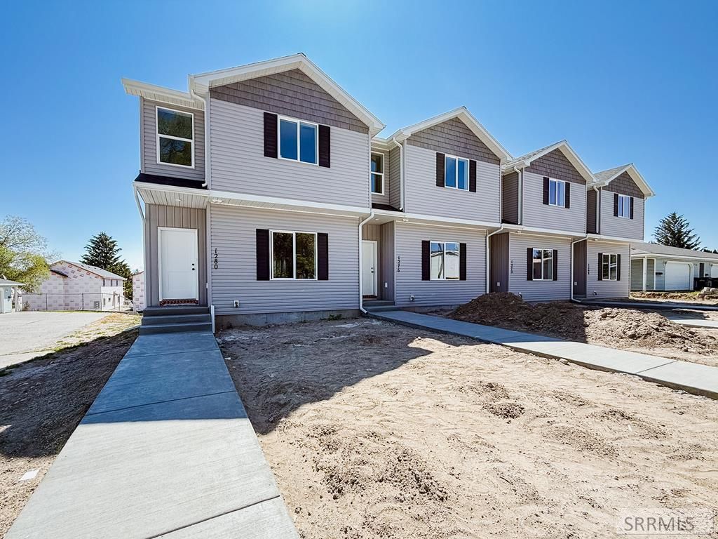 1276 Bingham Avenue, Idaho Falls, ID 83404