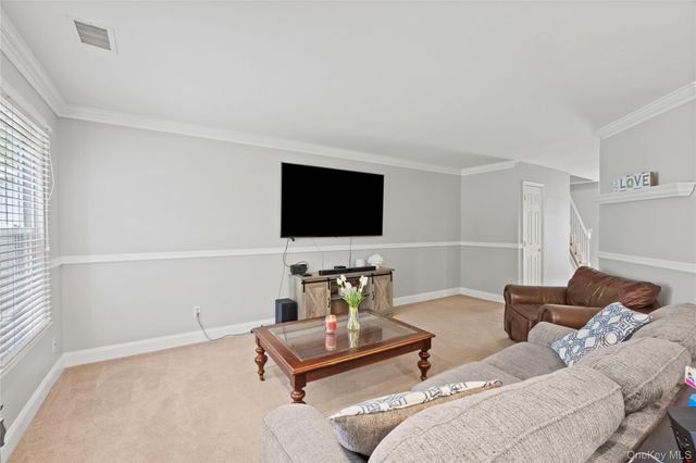 1406 Sara Circle, Port Jefferson Station, NY 11776