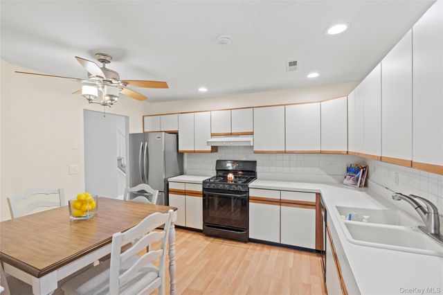 1406 Sara Circle, Port Jefferson Station, NY 11776