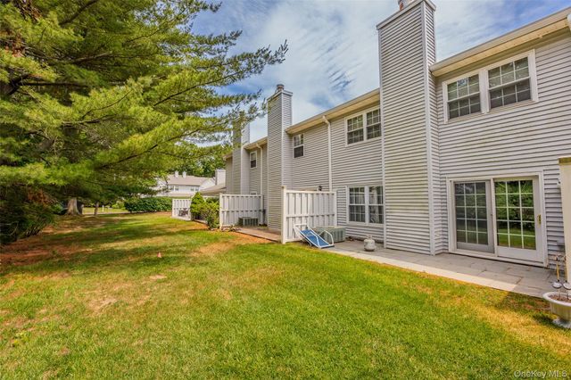 1406 Sara Circle, Port Jefferson Station, NY 11776