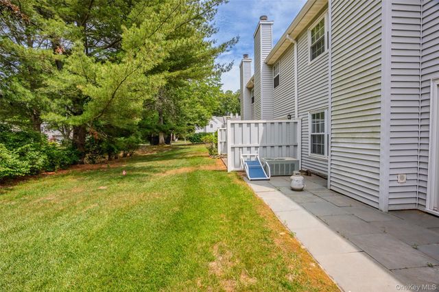 1406 Sara Circle, Port Jefferson Station, NY 11776