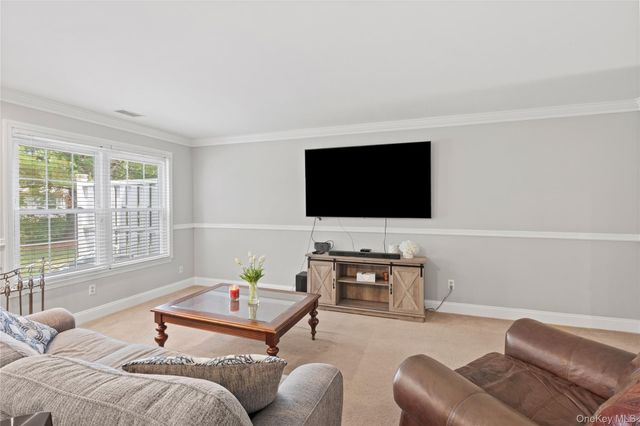 1406 Sara Circle, Port Jefferson Station, NY 11776