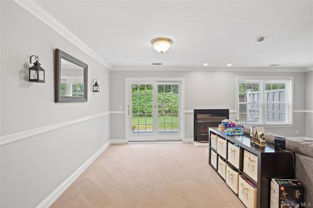 1406 Sara Circle, Port Jefferson Station, NY 11776