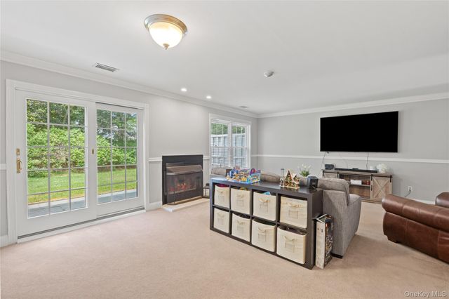 1406 Sara Circle, Port Jefferson Station, NY 11776
