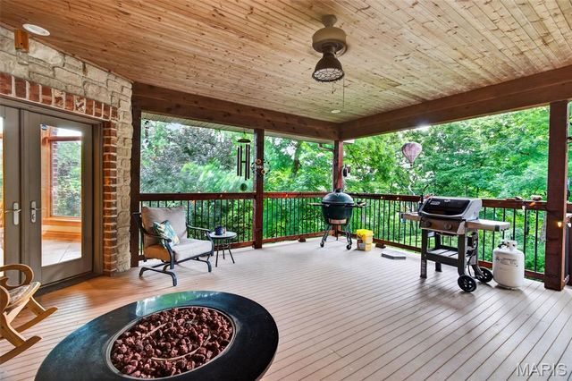11445 Casa Nella Montagna, Marthasville, MO 63357