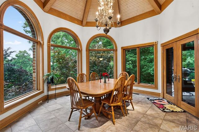 11445 Casa Nella Montagna, Marthasville, MO 63357