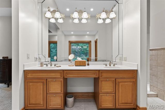 11445 Casa Nella Montagna, Marthasville, MO 63357