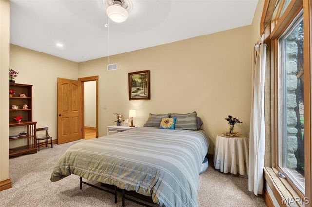 11445 Casa Nella Montagna, Marthasville, MO 63357