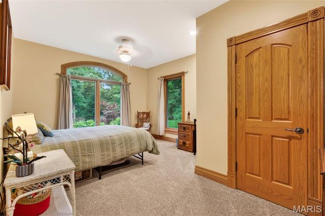 11445 Casa Nella Montagna, Marthasville, MO 63357