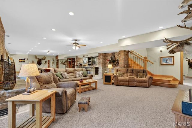 11445 Casa Nella Montagna, Marthasville, MO 63357
