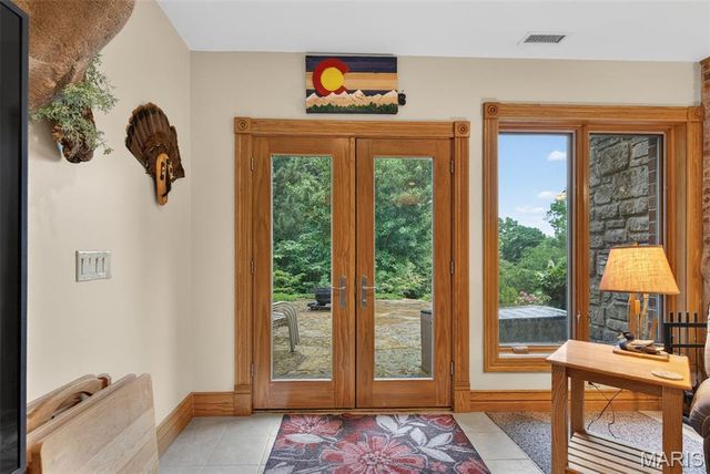 11445 Casa Nella Montagna, Marthasville, MO 63357