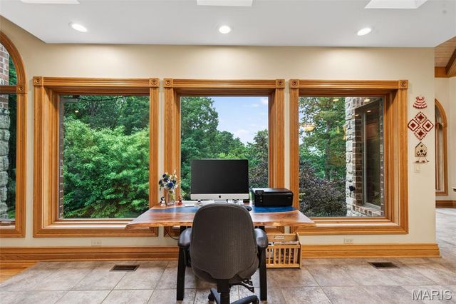 11445 Casa Nella Montagna, Marthasville, MO 63357