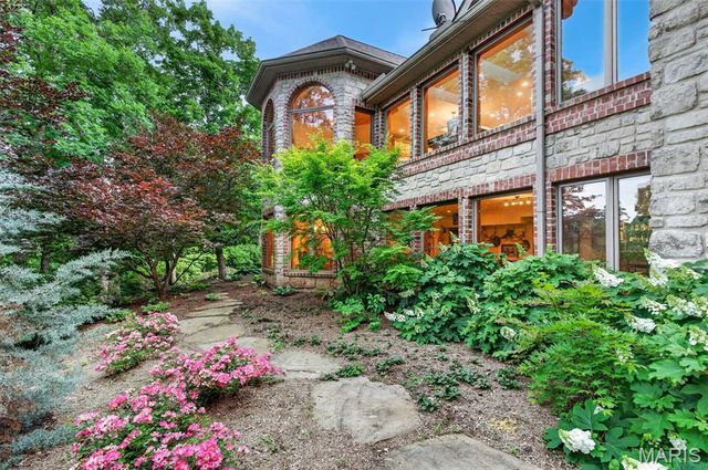 11445 Casa Nella Montagna, Marthasville, MO 63357