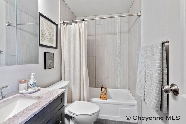 511 W 6TH ST, Cheyenne, WY 82007