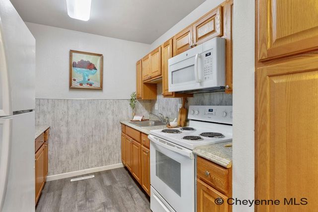 511 W 6TH ST, Cheyenne, WY 82007