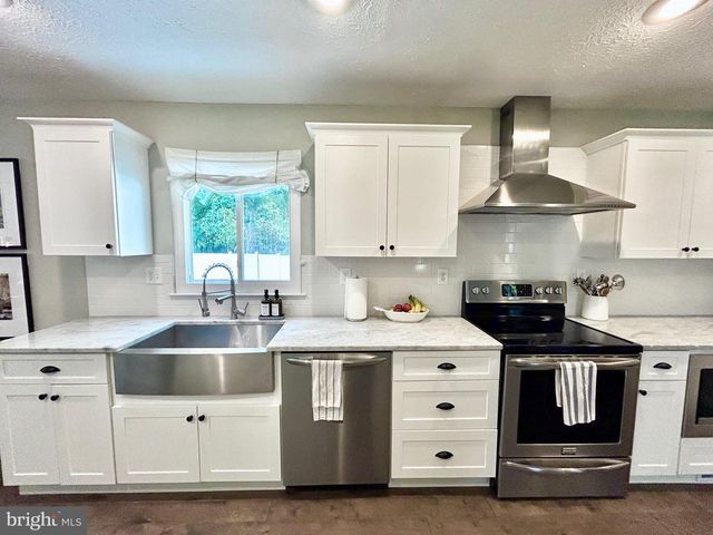 137 RAMSEY AVE, Marlton, NJ 08053