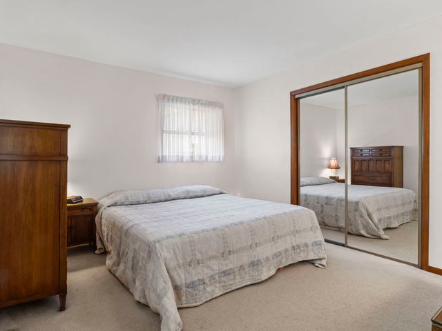 1194 Cedar Lane, Elk Grove Village, IL 60007