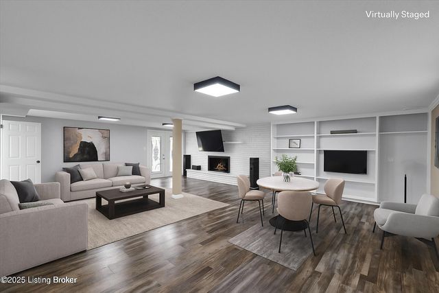 9305 Hi View Ln, Louisville, KY 40272