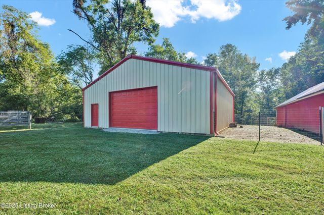 9305 Hi View Ln, Louisville, KY 40272