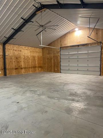 9305 Hi View Ln, Louisville, KY 40272