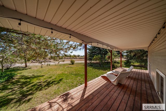 561 E 1200 N, Shelley, ID 83274