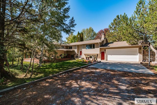 561 E 1200 N, Shelley, ID 83274