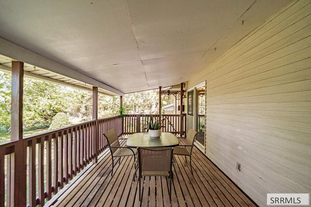 561 E 1200 N, Shelley, ID 83274