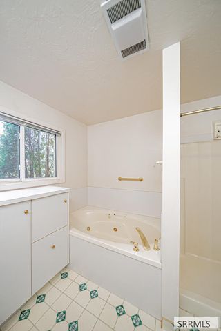561 E 1200 N, Shelley, ID 83274