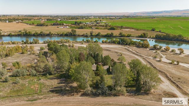 561 E 1200 N, Shelley, ID 83274