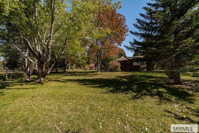 561 E 1200 N, Shelley, ID 83274