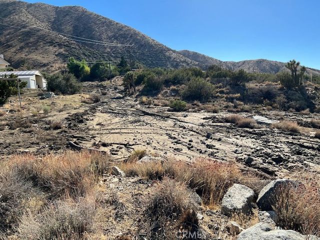 11890 Juniper Hills, Littlerock, CA 93543