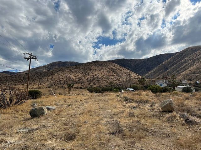 11890 Juniper Hills, Littlerock, CA 93543