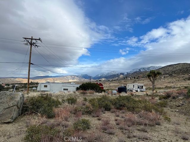 11890 Juniper Hills, Littlerock, CA 93543