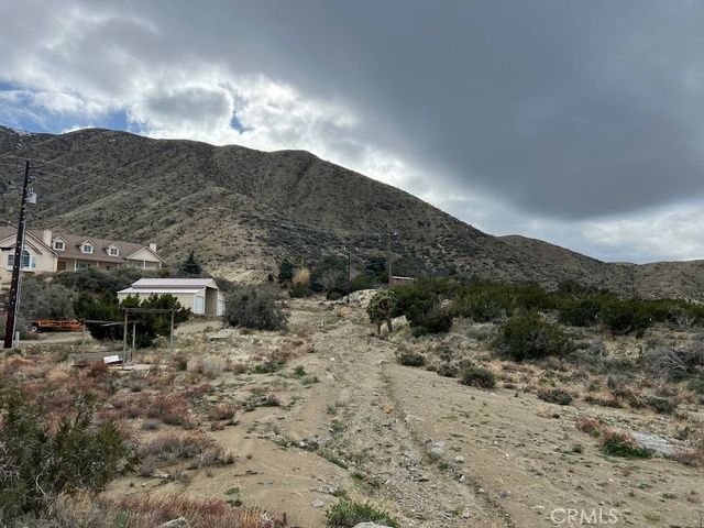 11890 Juniper Hills, Littlerock, CA 93543