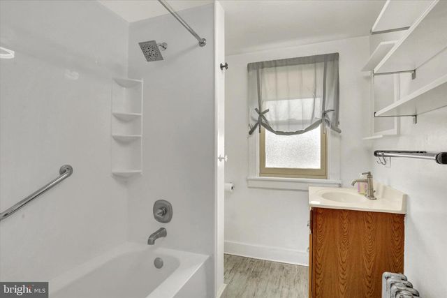 9250 JONESTOWN RD, Grantville, PA 17028