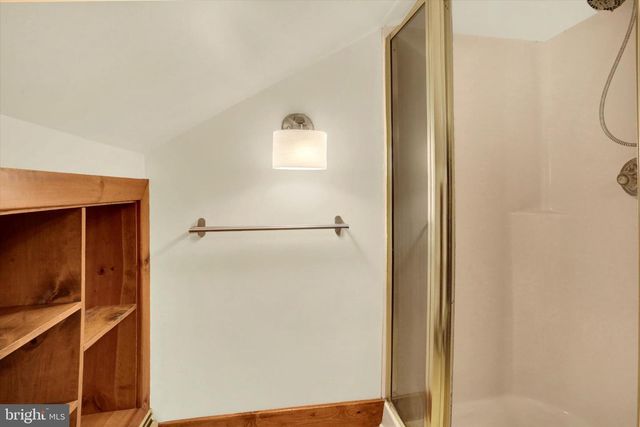 9250 JONESTOWN RD, Grantville, PA 17028