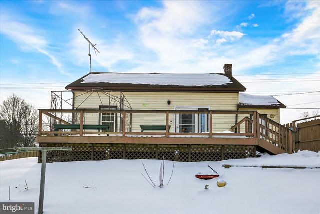 9250 JONESTOWN RD, Grantville, PA 17028