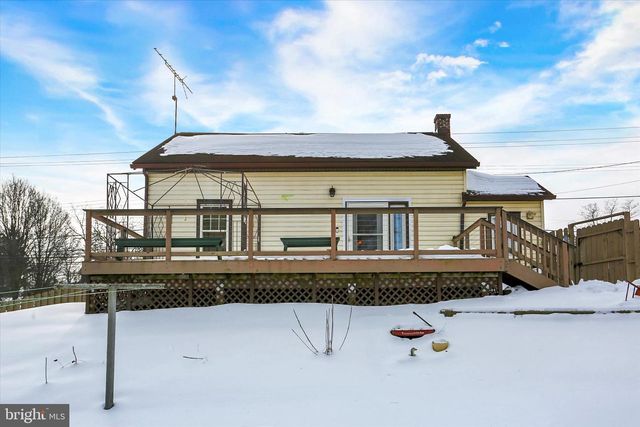 9250 JONESTOWN RD, Grantville, PA 17028