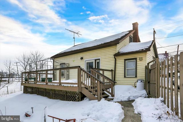 9250 JONESTOWN RD, Grantville, PA 17028