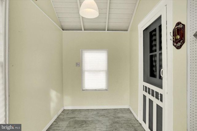 9250 JONESTOWN RD, Grantville, PA 17028